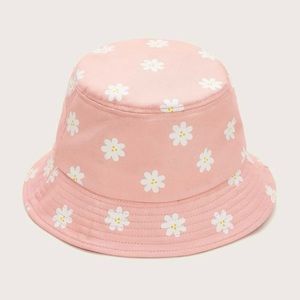 Pink daisy bucket hat
